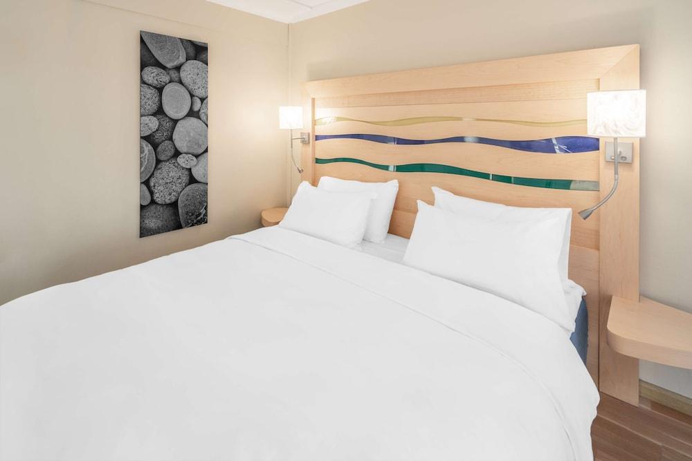 Hotel Radisson Blu Royal Garden Hotel, 4*