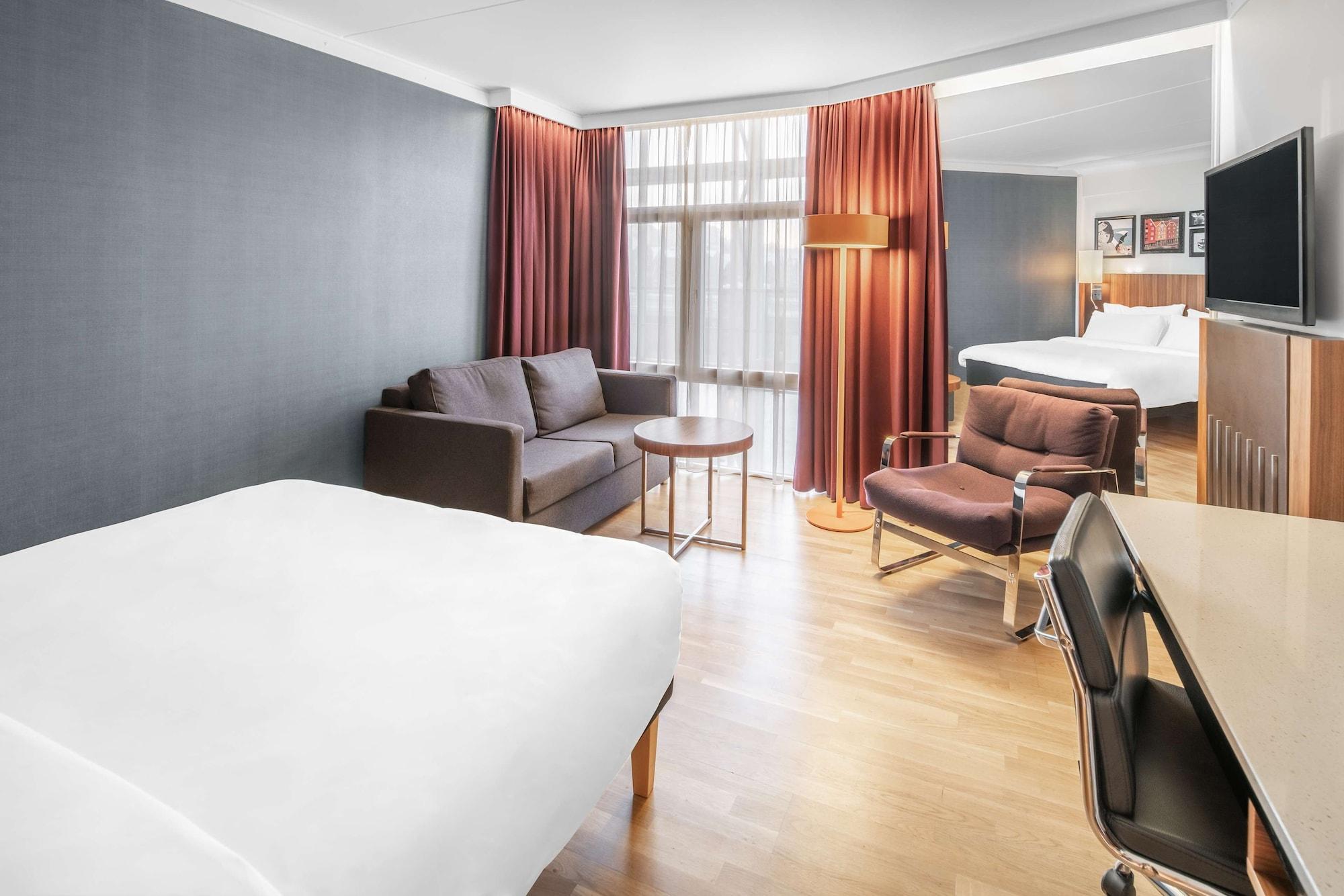 Radisson Blu Royal Garden Hotel,