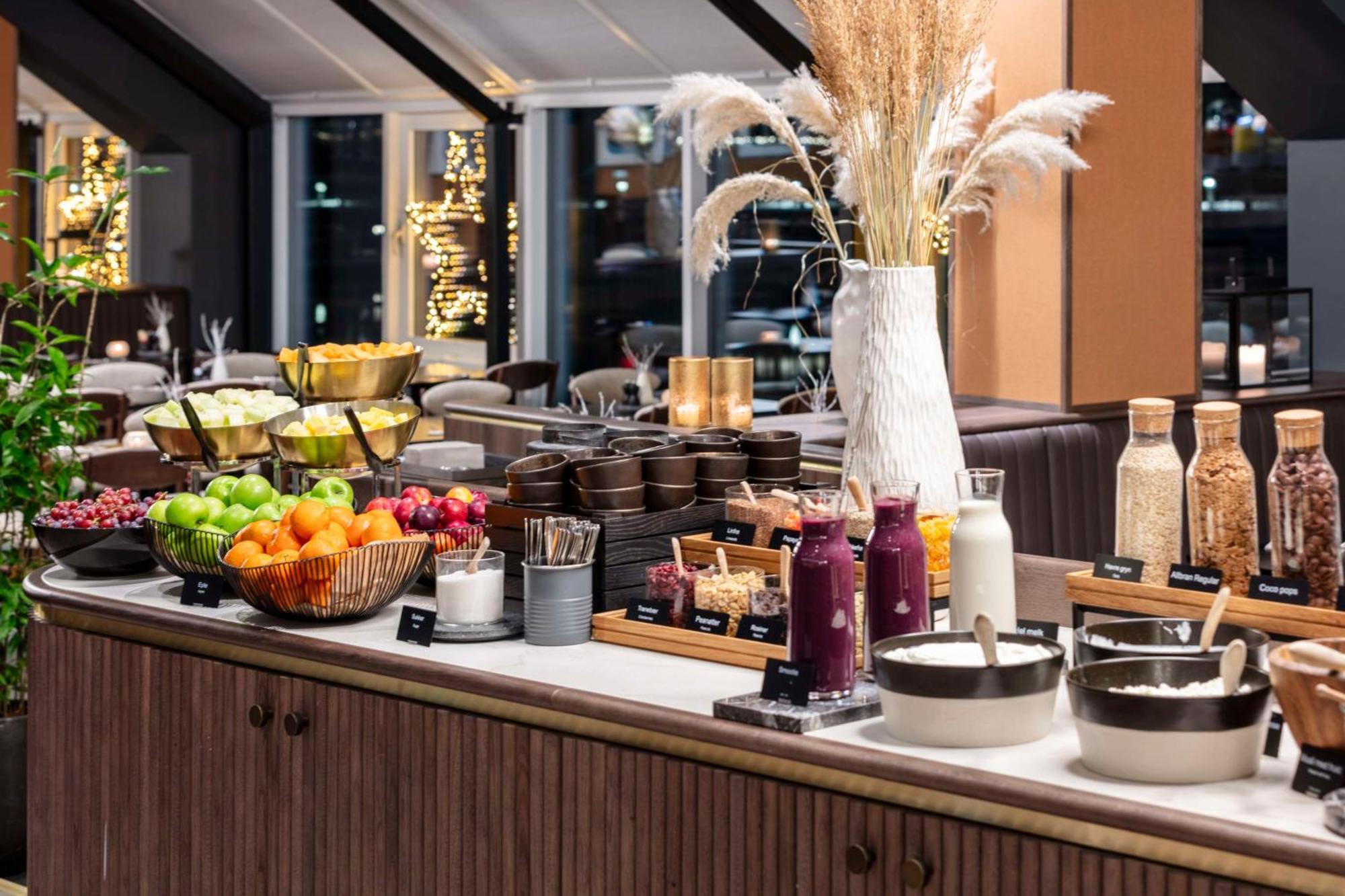 Radisson Blu Royal Garden Hotel, Hotell