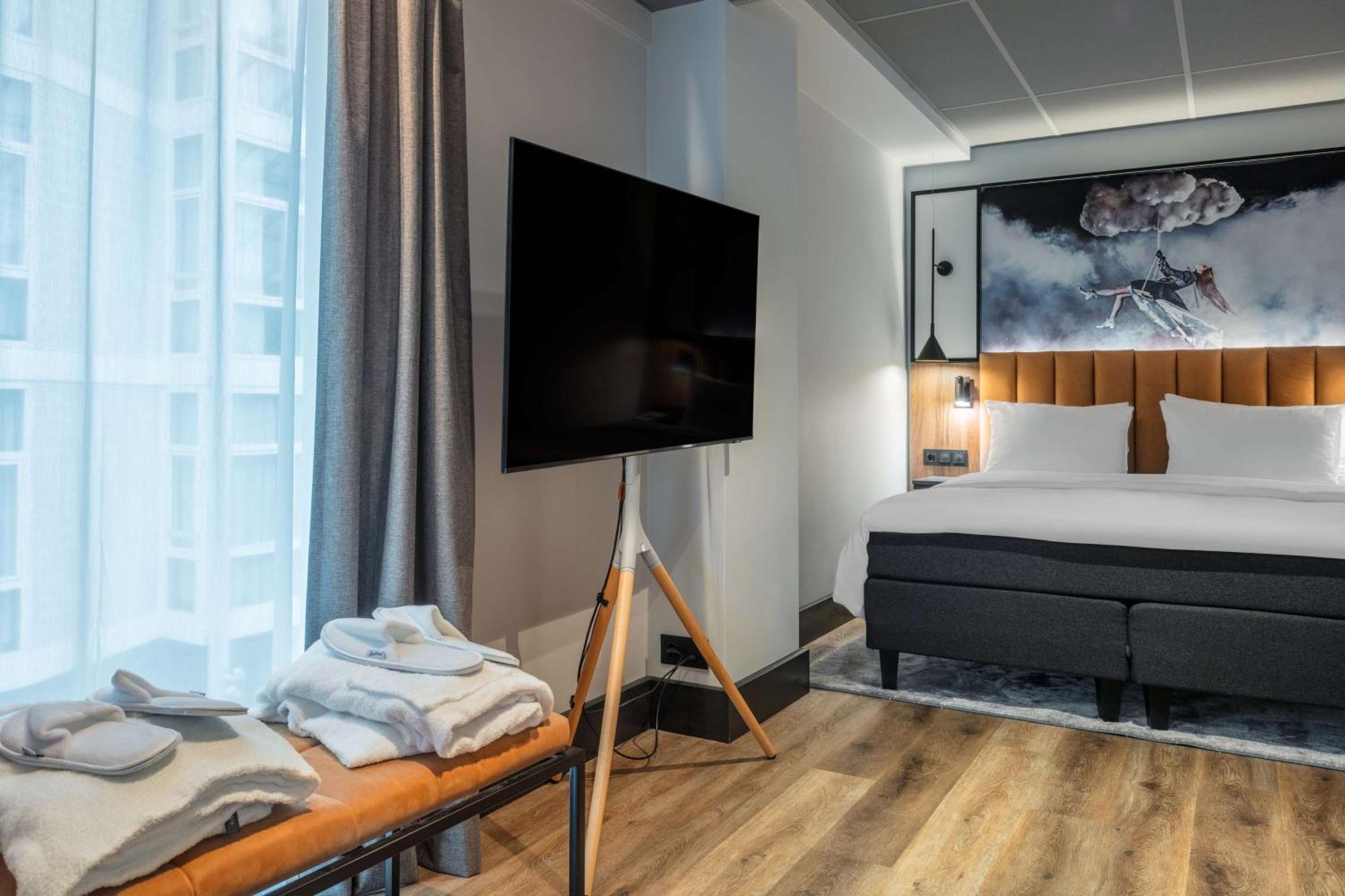 Radisson Blu Royal Garden Hotel, Hotell
